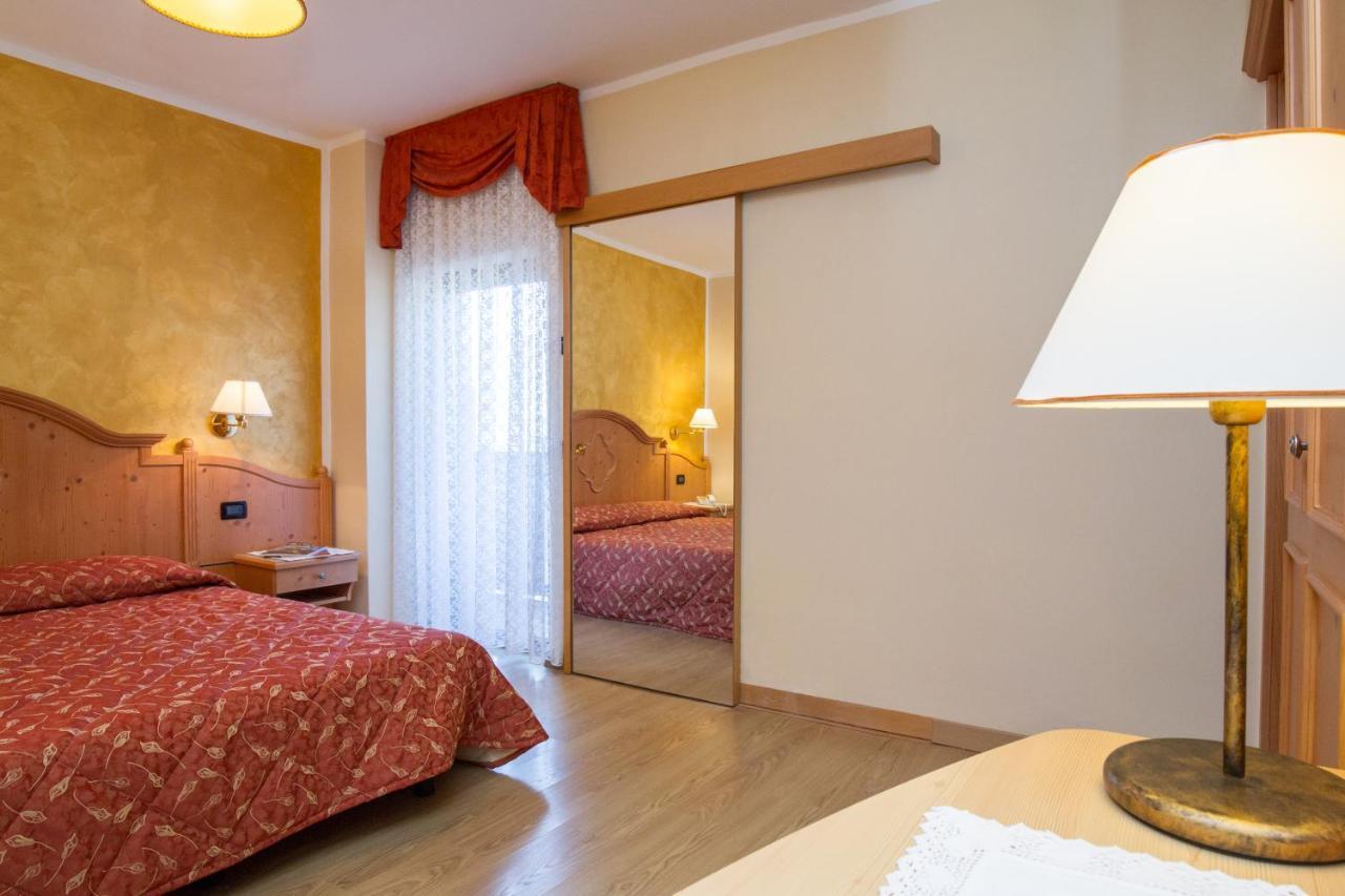 Hotel Al Prato Fiera Di Primiero Buitenkant foto