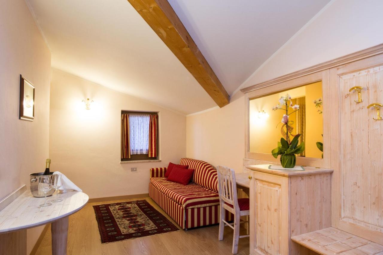 Hotel Al Prato Fiera Di Primiero Buitenkant foto