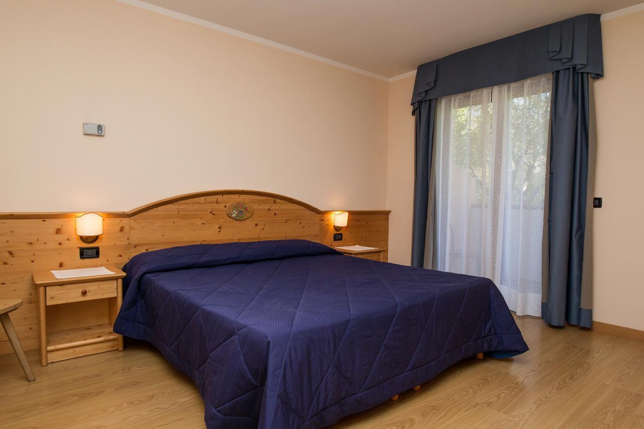 Hotel Al Prato Fiera Di Primiero Buitenkant foto